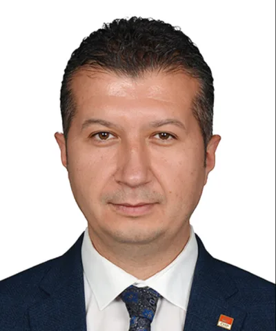 İzzet Akbulut